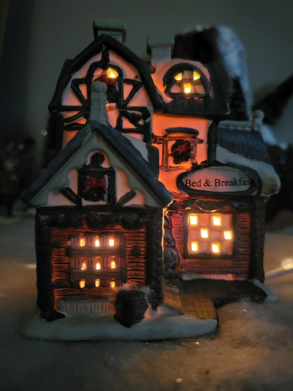 Vintage Christmas Village Porcelain Lighted Bed & Breakfast House - 5.5" Tall
